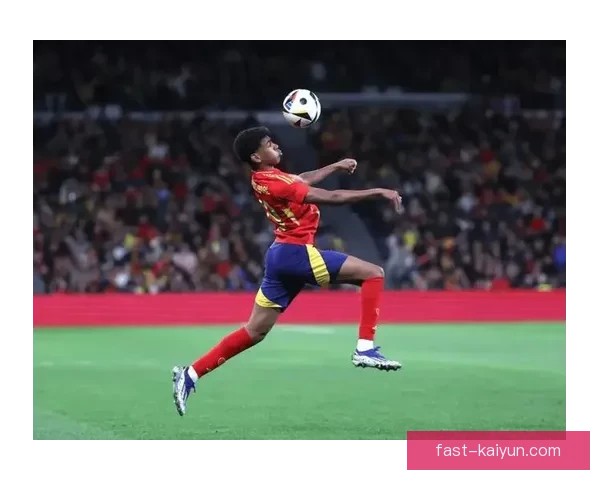 欧洲杯亚马尔展现天才表现，年轻新星持续提升备受期待